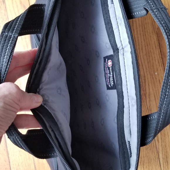 Swiss gear laptop case - Picture 3 of 5